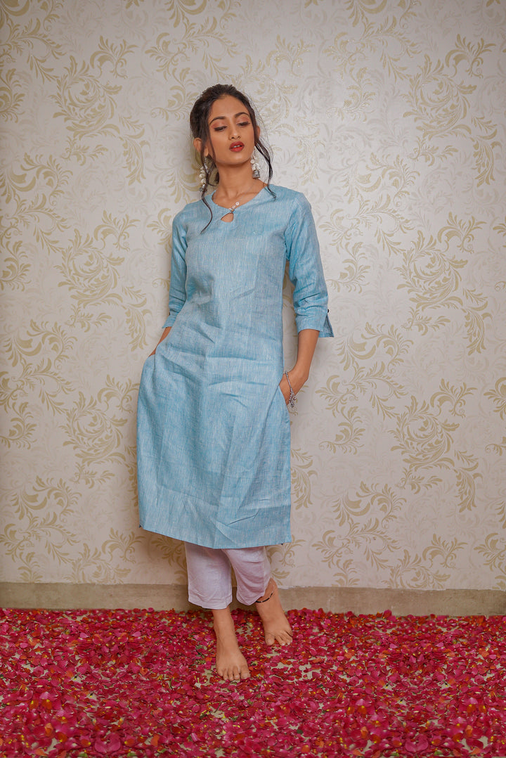 stylish women blue kurta